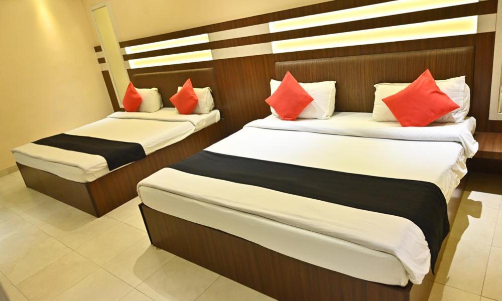Hotel Royal Cottage Kanpur Ngoại thất bức ảnh