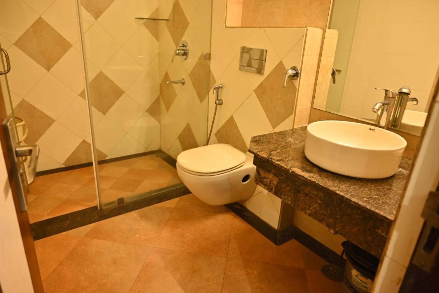 Hotel Royal Cottage Kanpur Ngoại thất bức ảnh